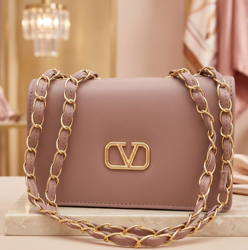 Moure Chain Crossbody Bag