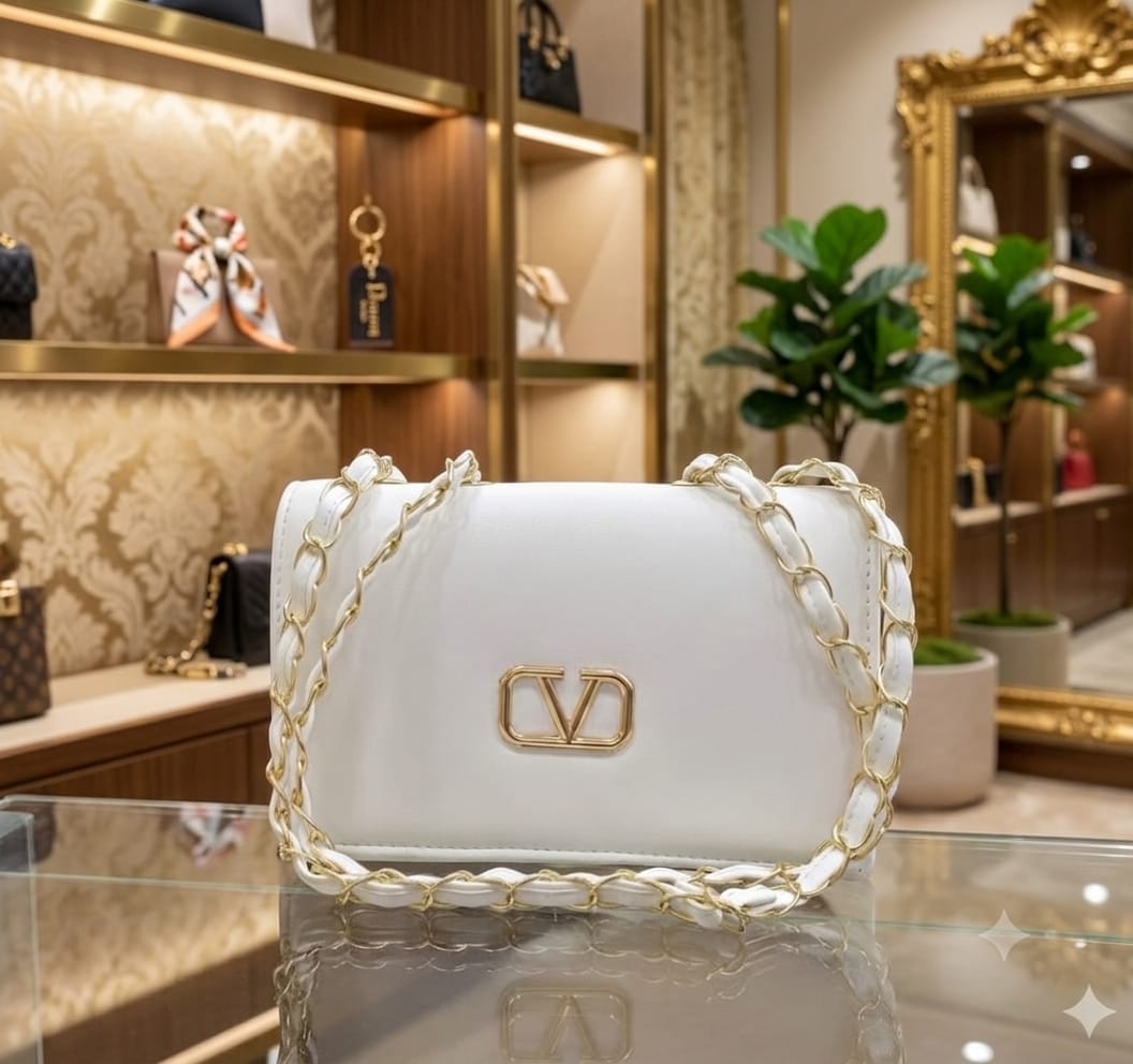 White Chain Shoulder Bag